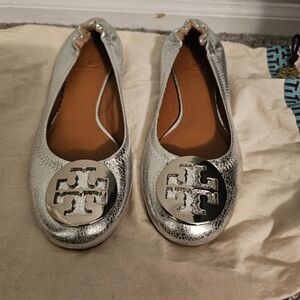 TORY BURCH Leather Ballet Flats Silver size 5 1/2